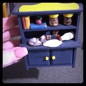 OOAK miniature sculpture cat on hutch milk